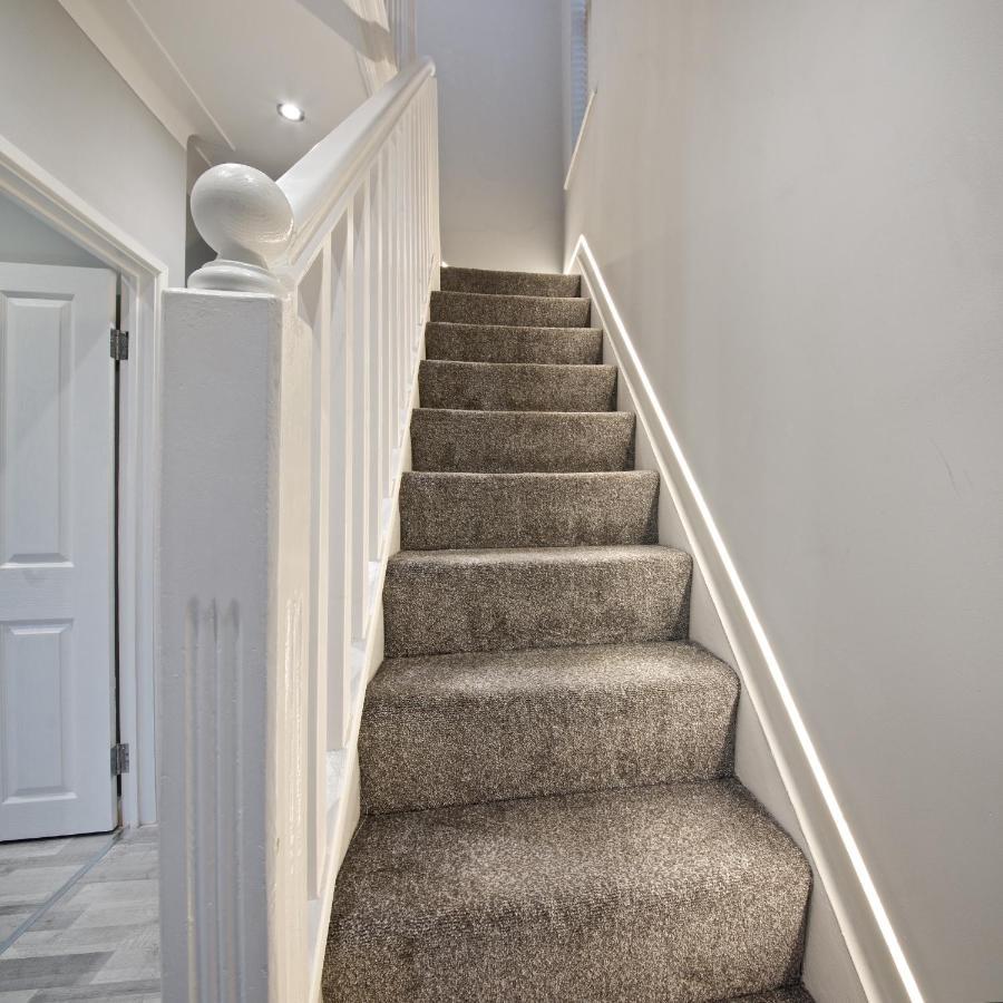 Beautiful Cozy Home With Free Parking Manchester Dış mekan fotoğraf