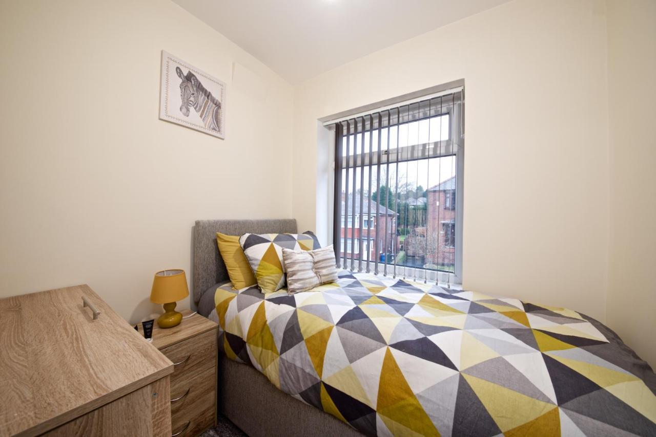 Beautiful Cozy Home With Free Parking Manchester Dış mekan fotoğraf